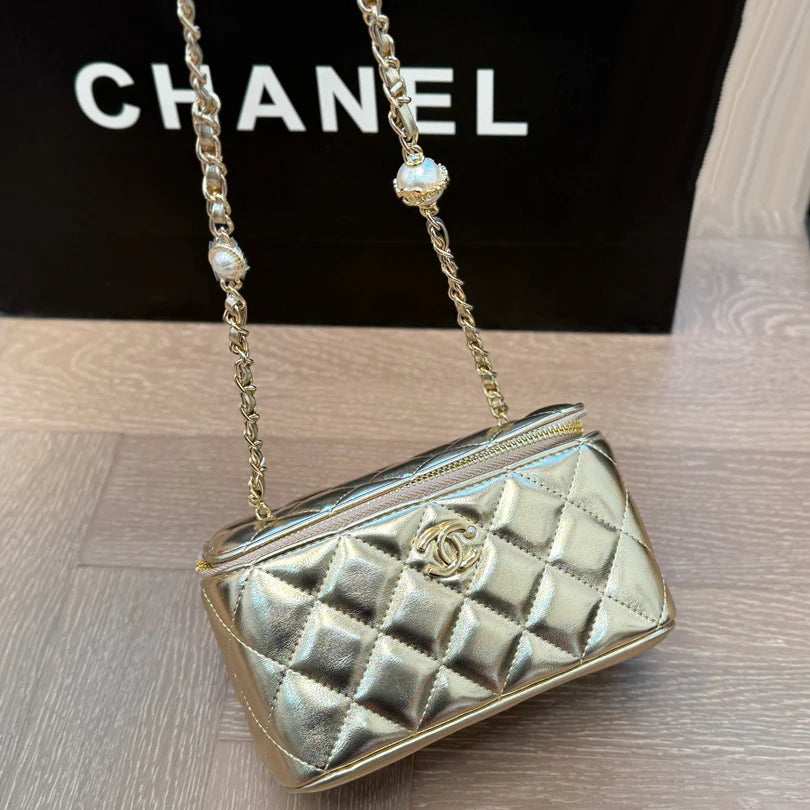 New Pearl Chain Cosmetic Case 1025030530