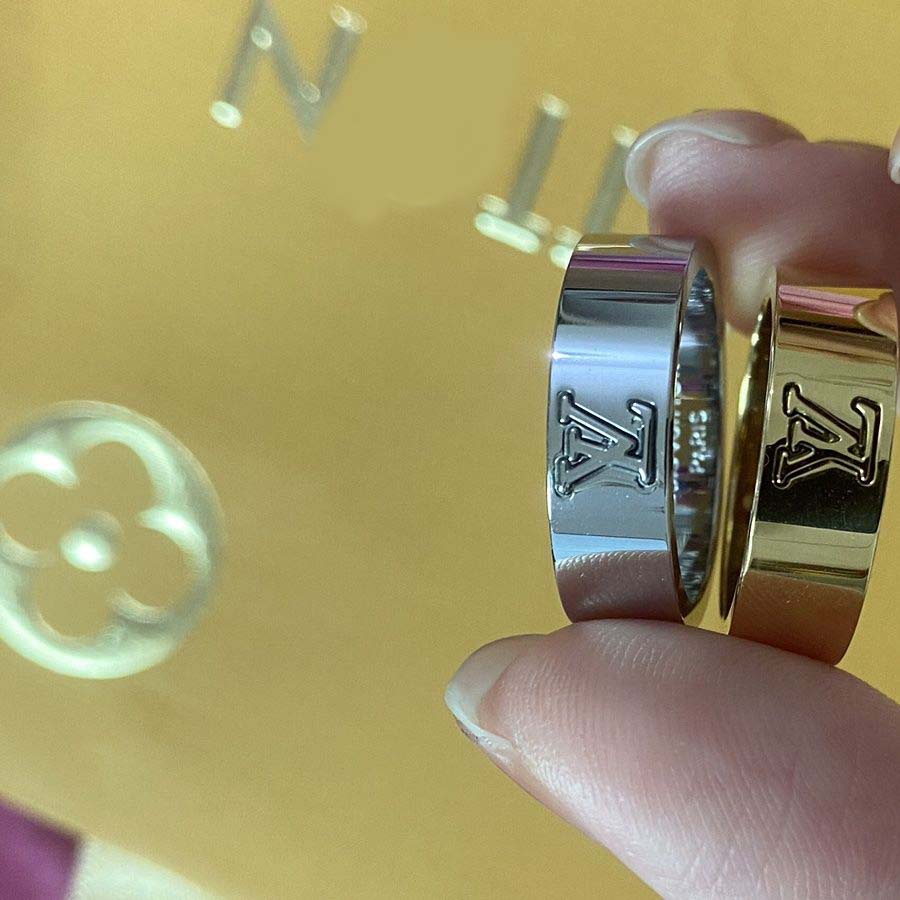 Trendy Engraved Presbyopia Glossy Ring