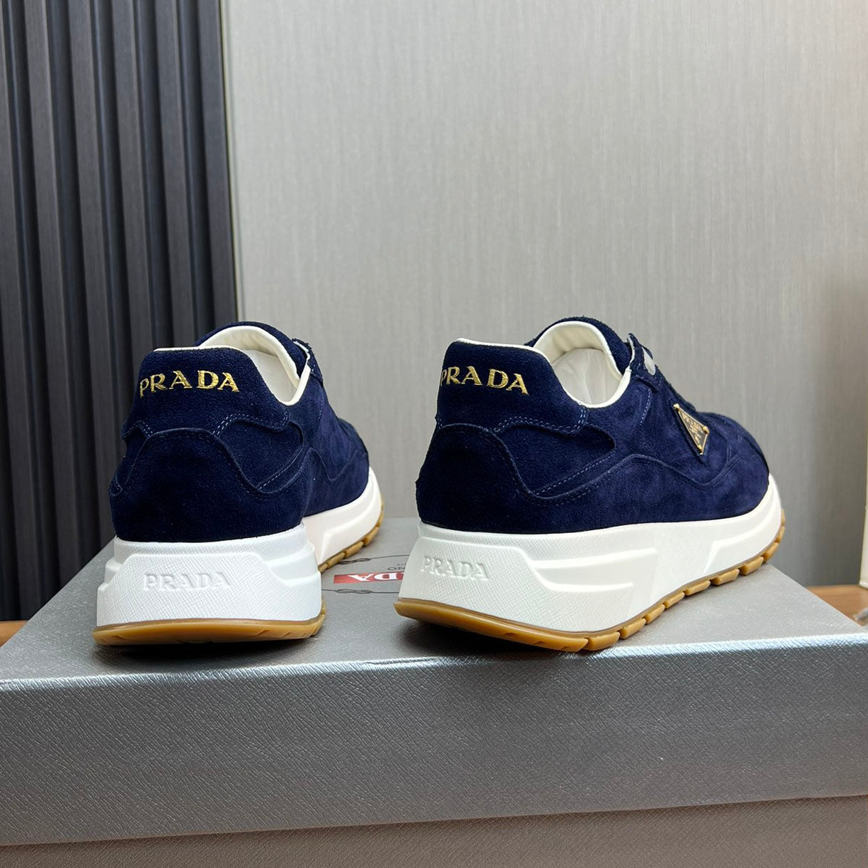 PR  sneakers 1824102503