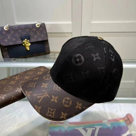 Explosive printed letters hard top baseball cap high-end retro big head peaked cap Europe and the United States big trend sunscreen net red