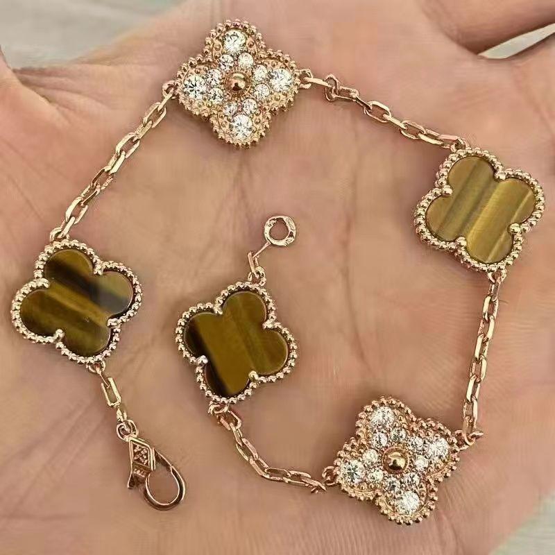 Versatile And Sophisticated Couple Bracelet 1024022615