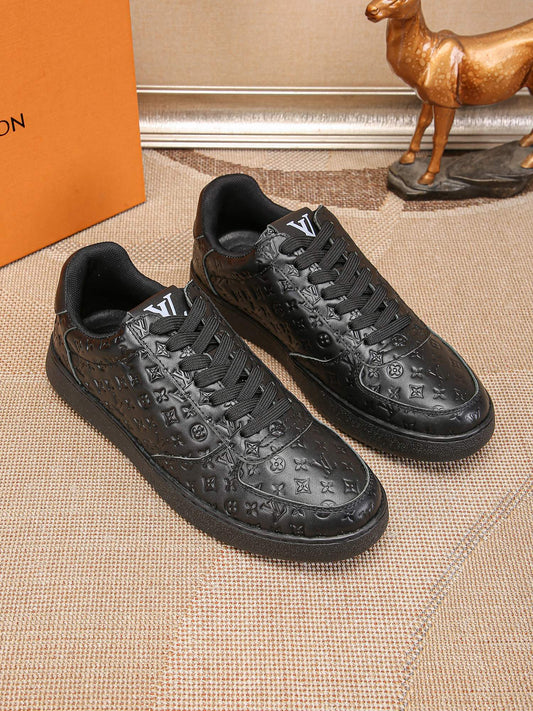 LV Embossed sneaker 1825052104