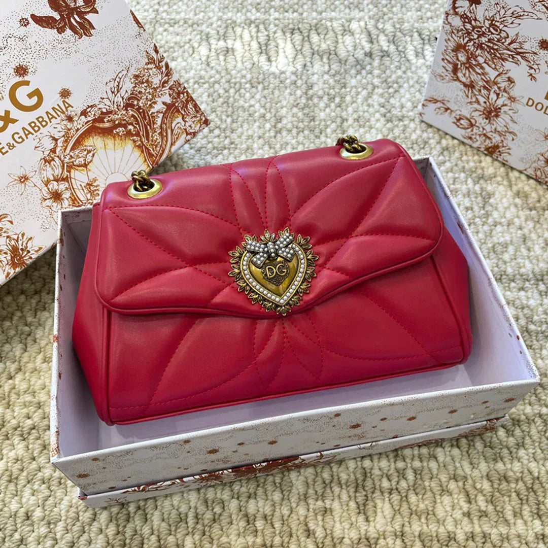 Classic and fashionable versatile crossbody bag 1024011004