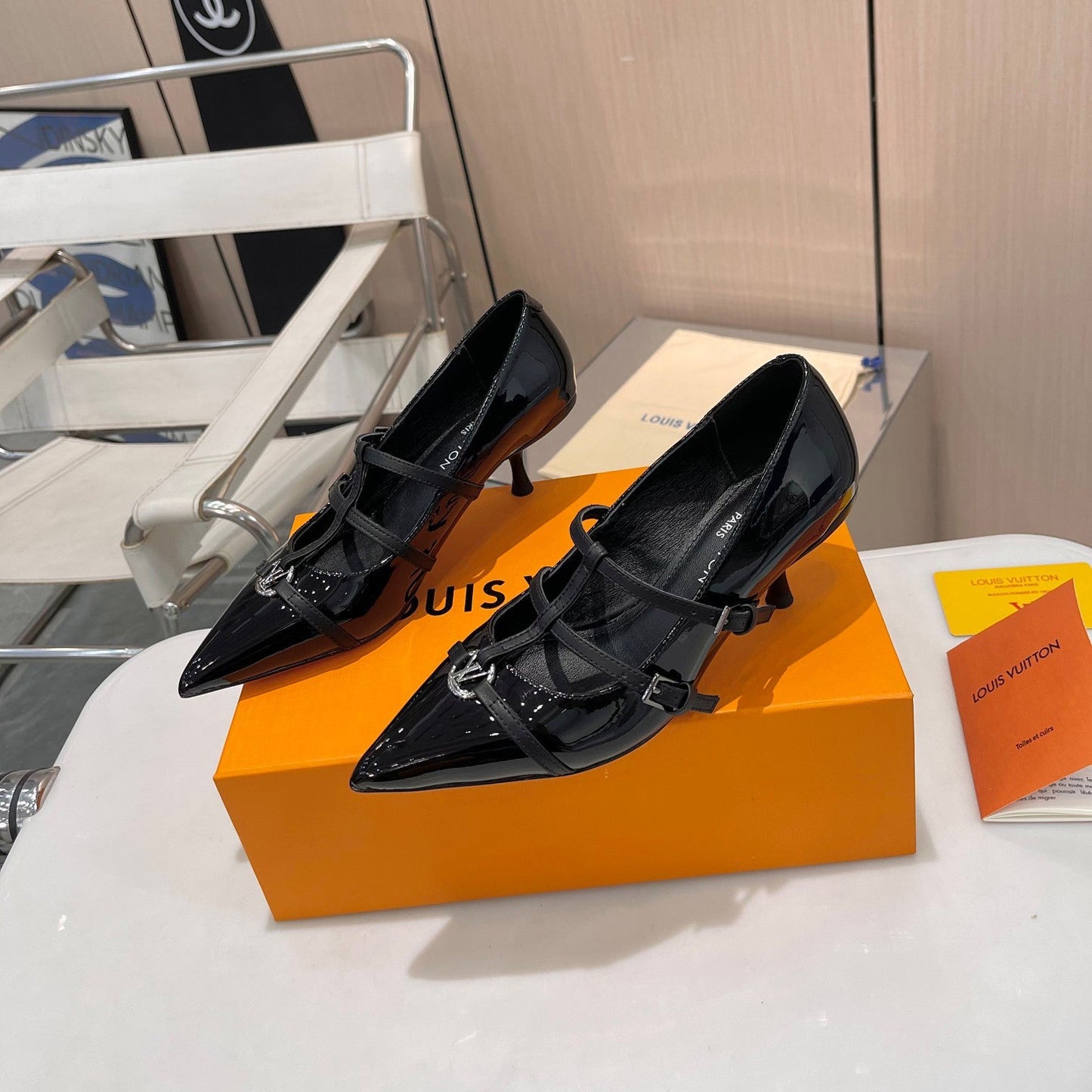 LV Pointed Pumps 1824120906