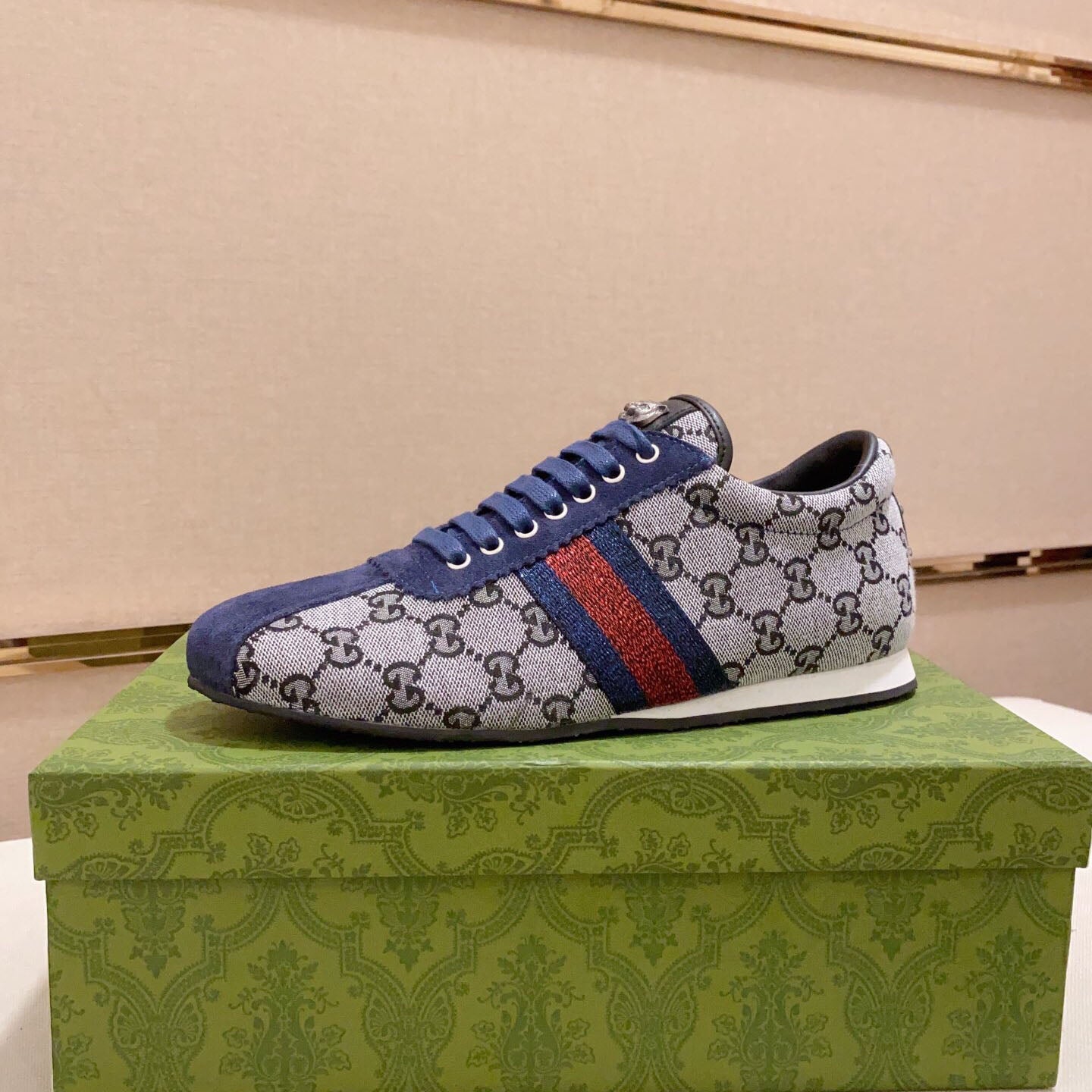 Classic letter presbyopia fashion casual sneakers 1824080302