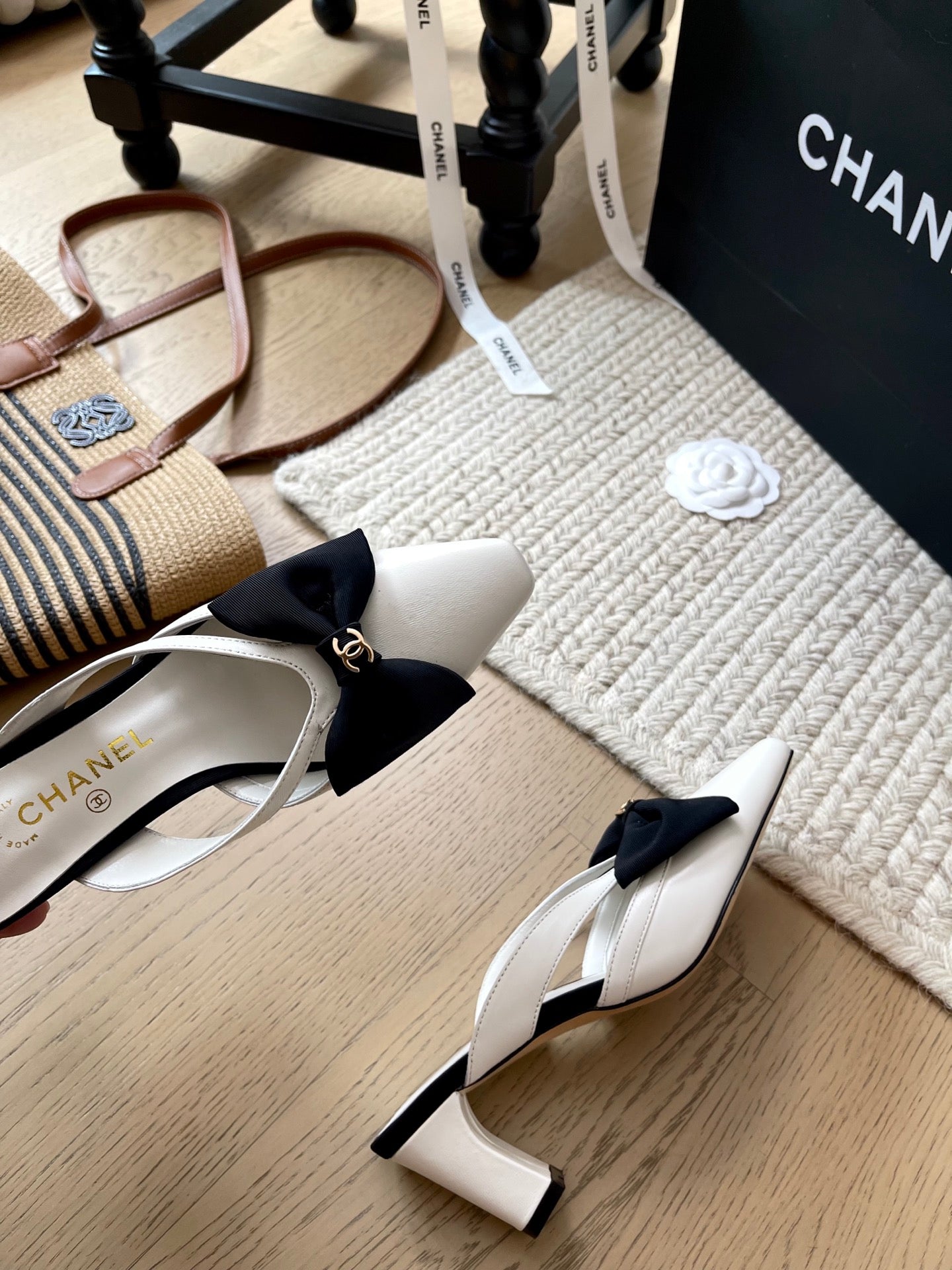 CNL Bow and pearl buckle sandal 1825042901