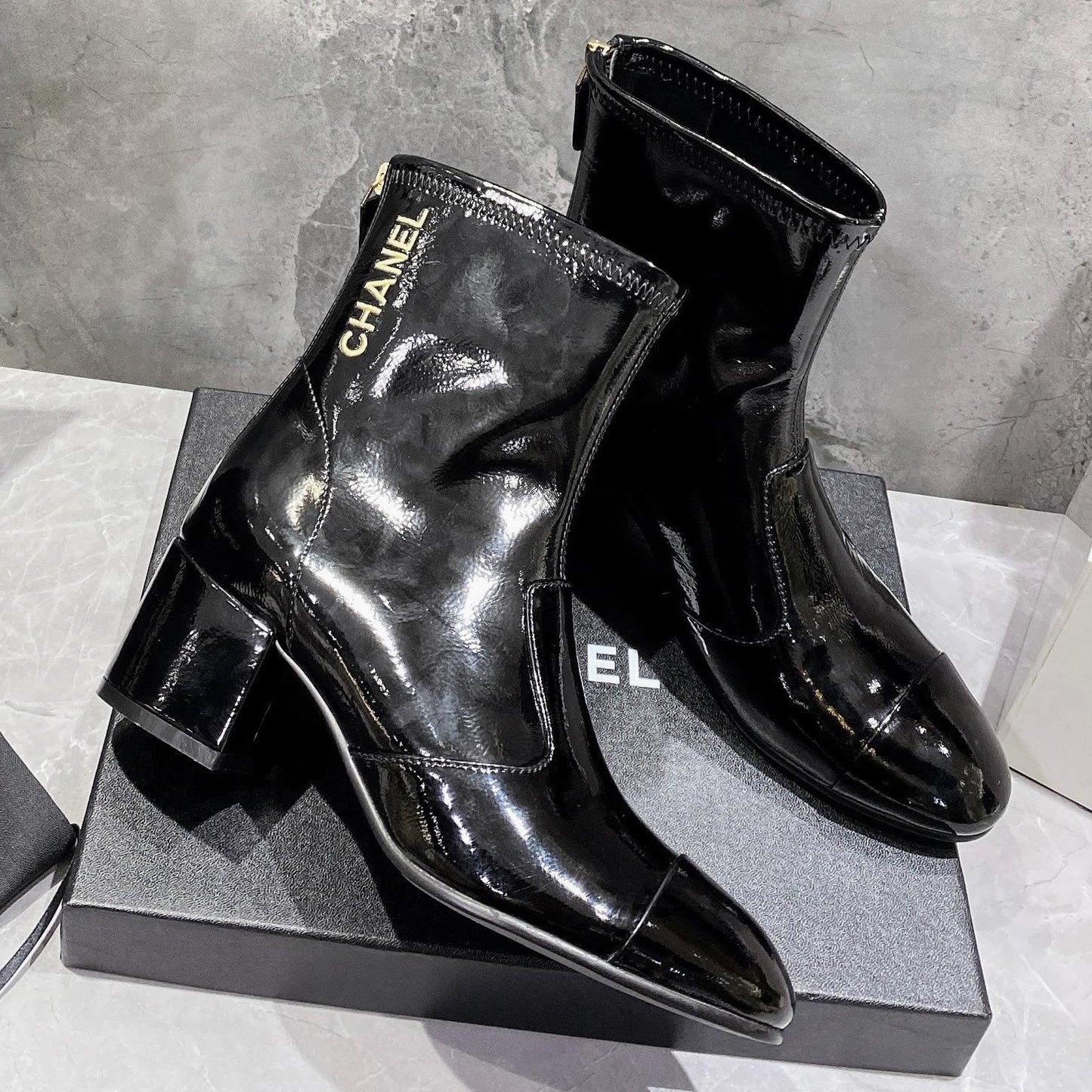 23 latest style rear zipper boots XC1823090203