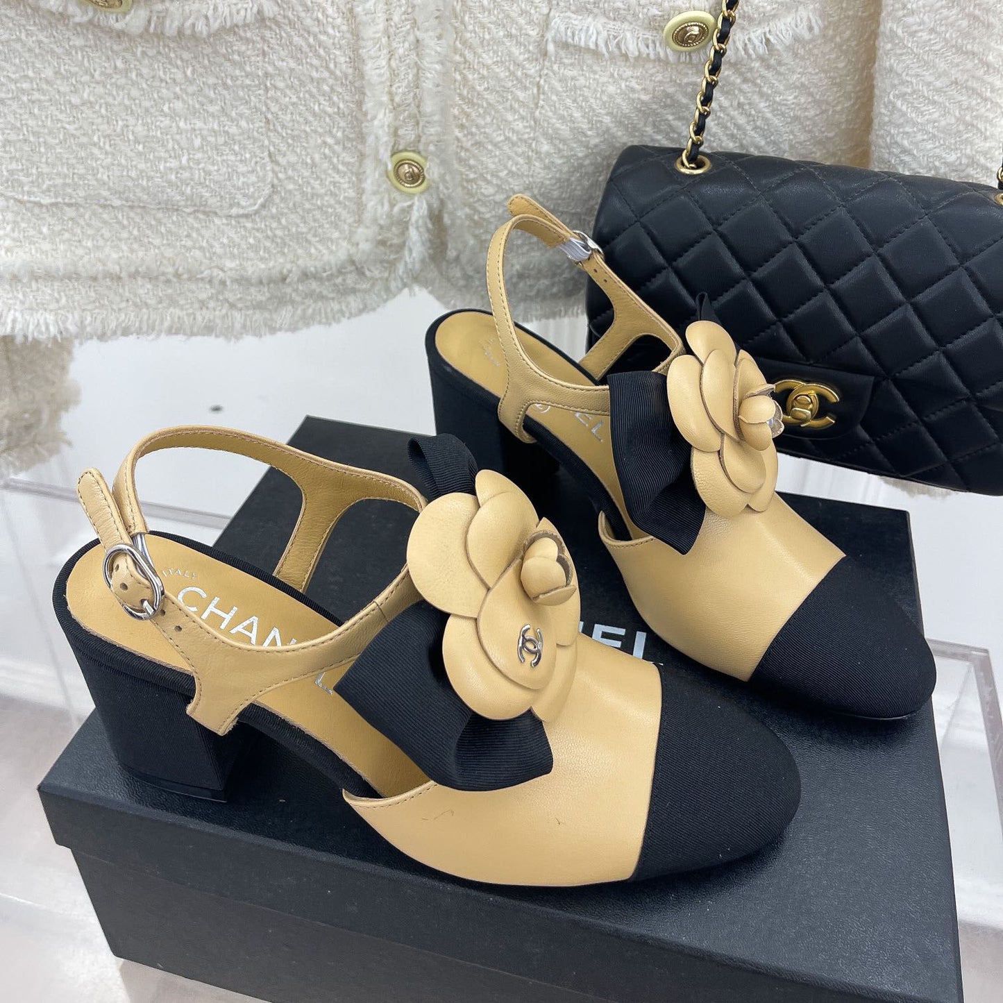 Fashion Versatile Camellia Thick Heels High Heels 1023120404