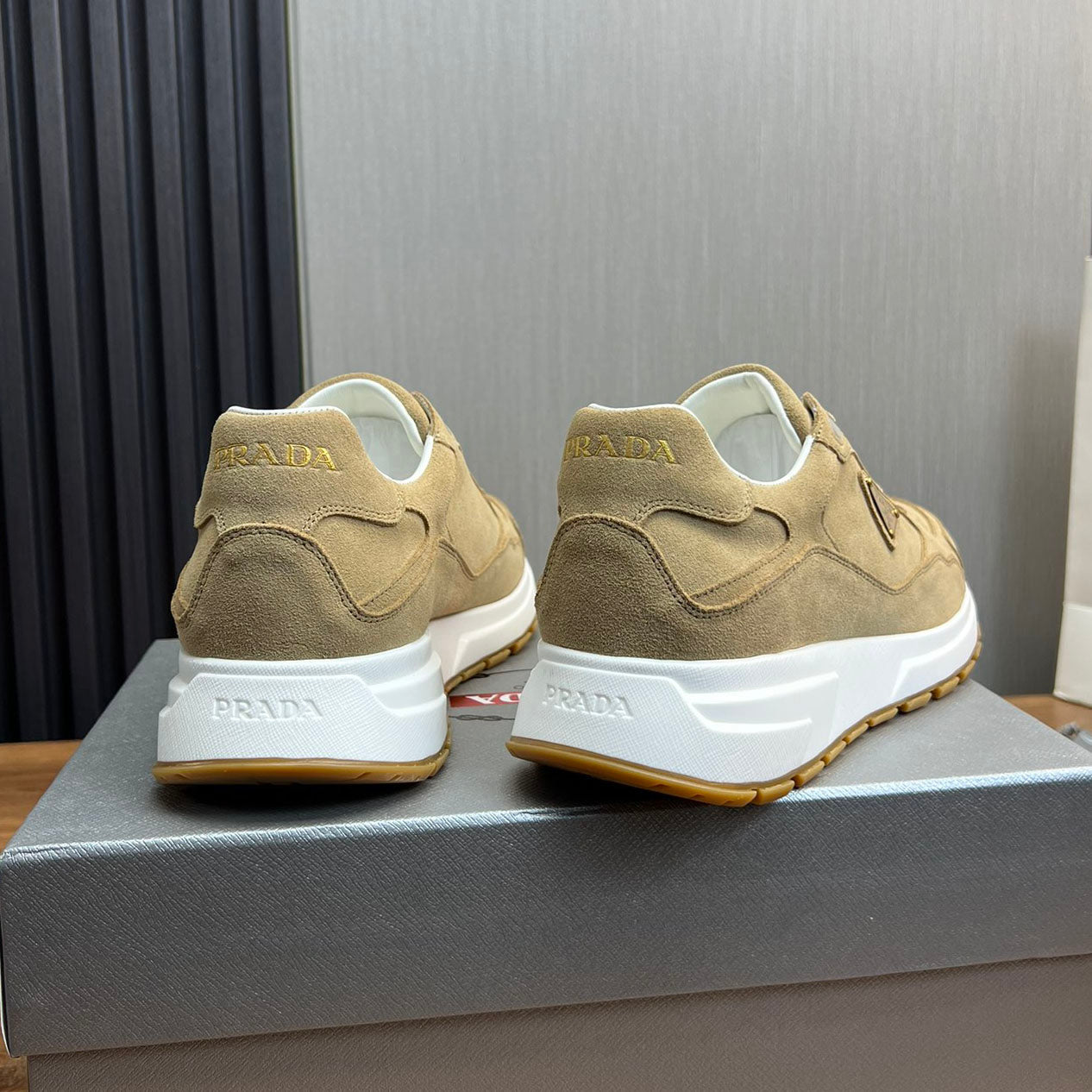 PR  sneakers 1824102503