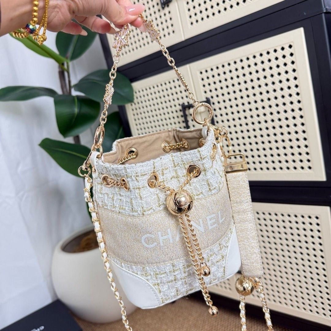 New fashionable shoulder satchel bag 1025040310