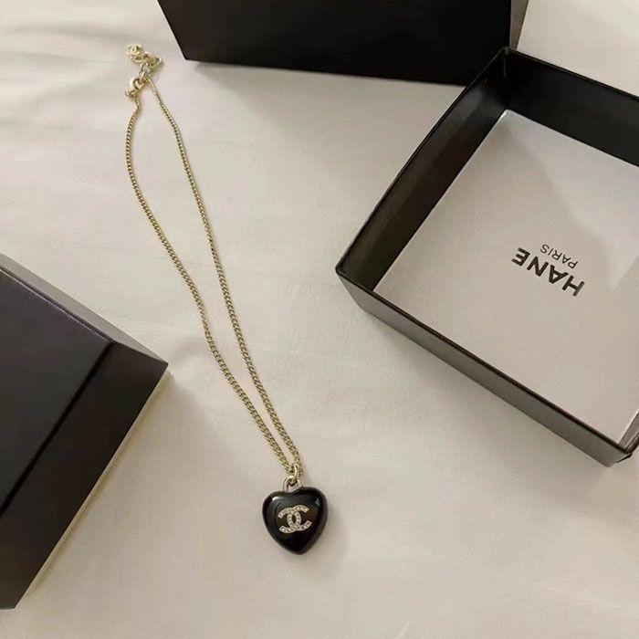 Simple and Versatile Love Black Necklace 0823112208