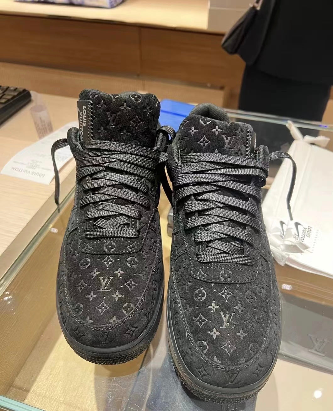 Three-party joint leather embossed sneakers XC1623071702