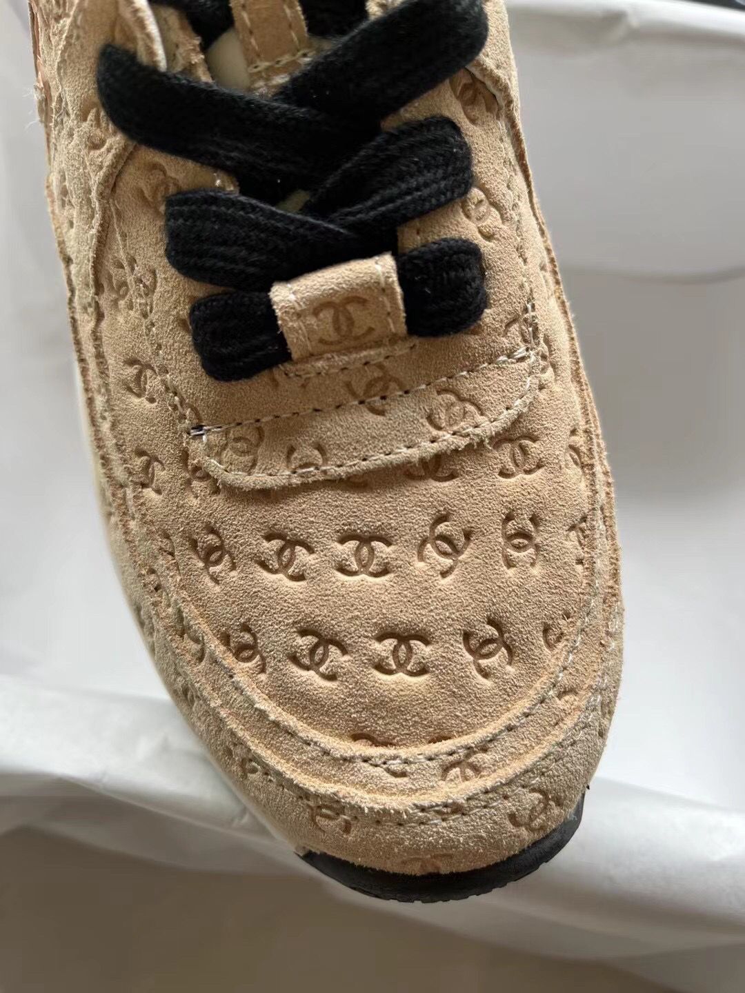 Black And White Panda Embossed Sneakers 0123121301