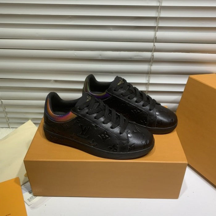 New fashion and versatile sports shoes for men and women WB1023110808