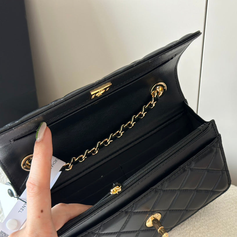 All-match chain shoulder bag 1824041103