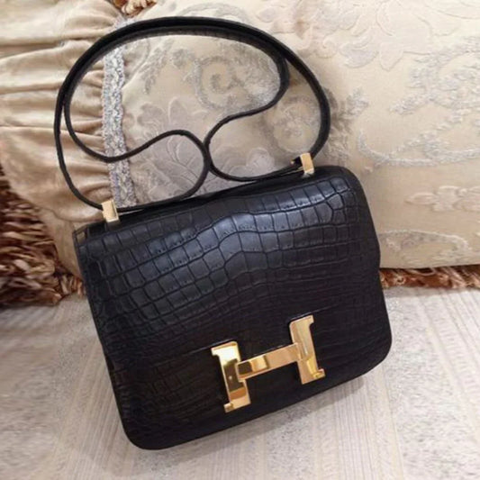 High quality cowhide fashionable and versatile crossbody bag 1024020813