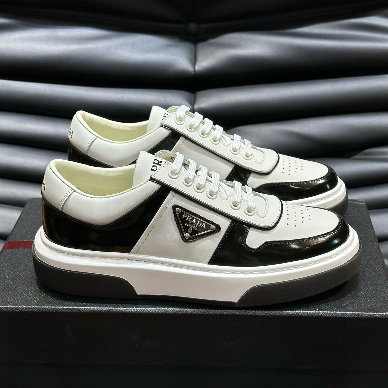 PR sneakers 1825052804