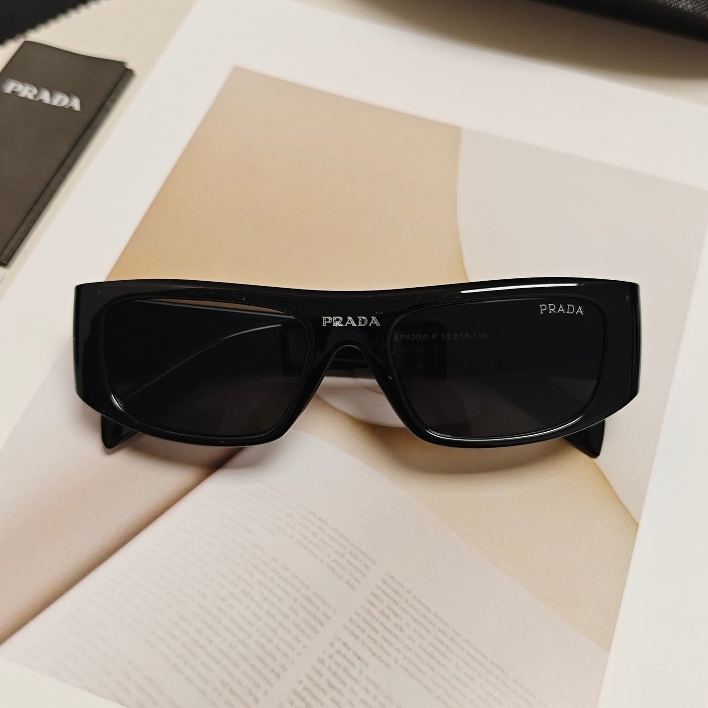 24 new unisex retro rectangular integrated sunglasses 1824042404