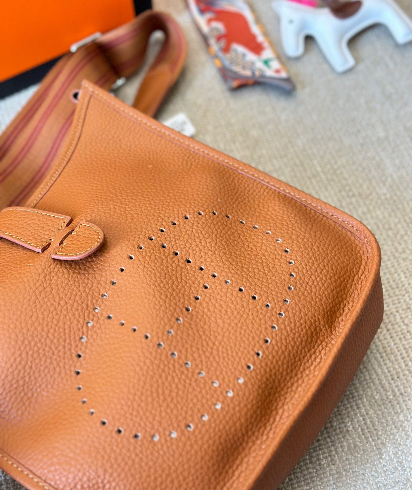 HM Evelyn Shoulder Bag 1824062401