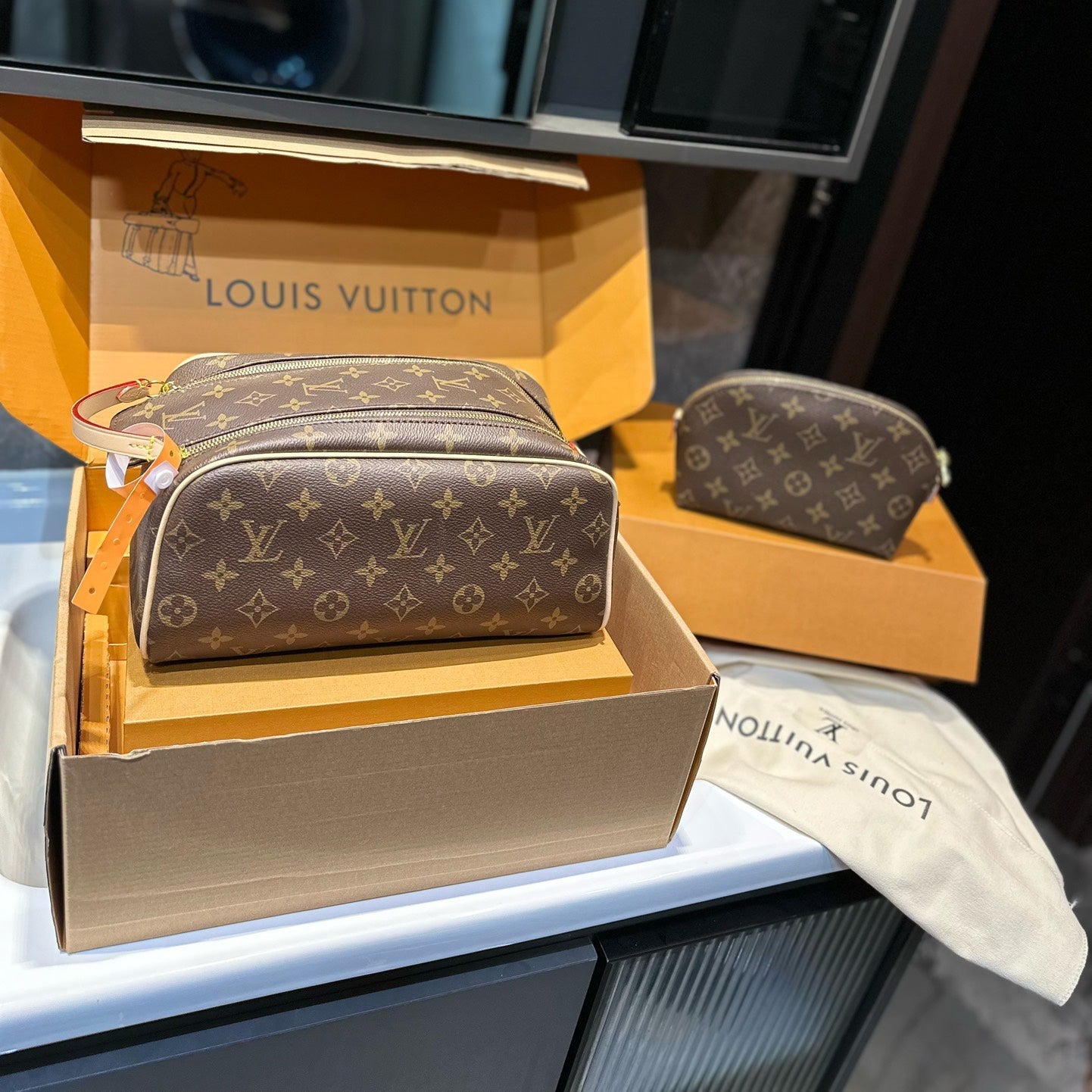 Dopp Kit toiletry bag 1824042606