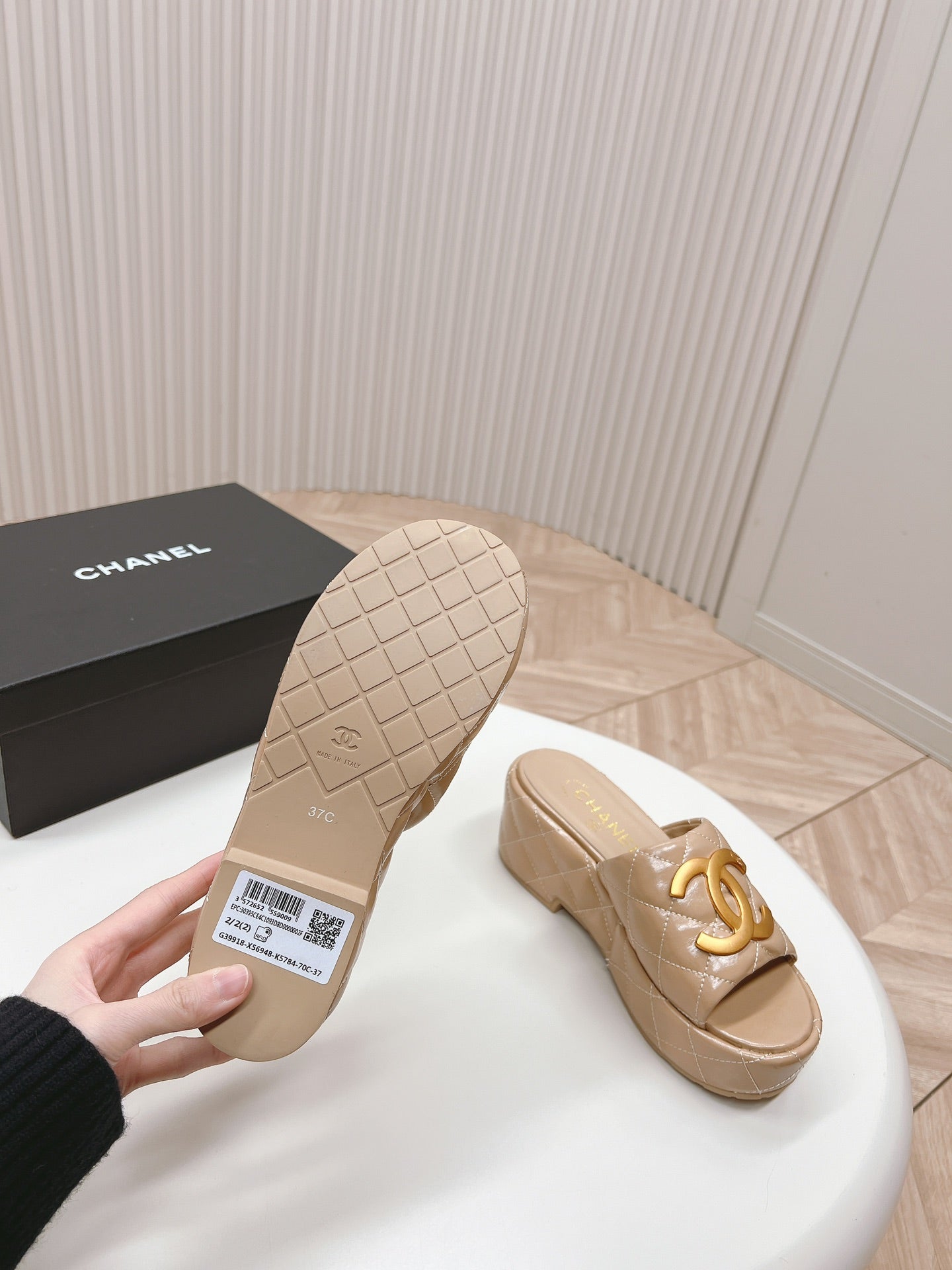 Chane1 top fashion thick-soled rhombus slippers 0724030812