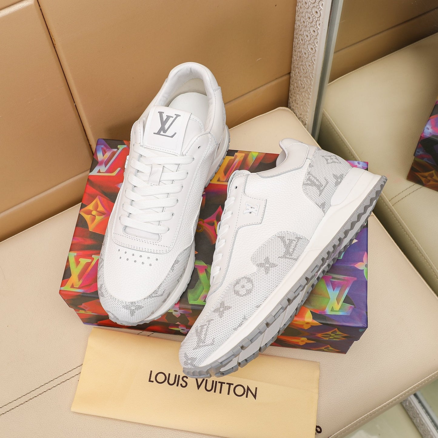 LV RUN AWAY sneaker 1825052111