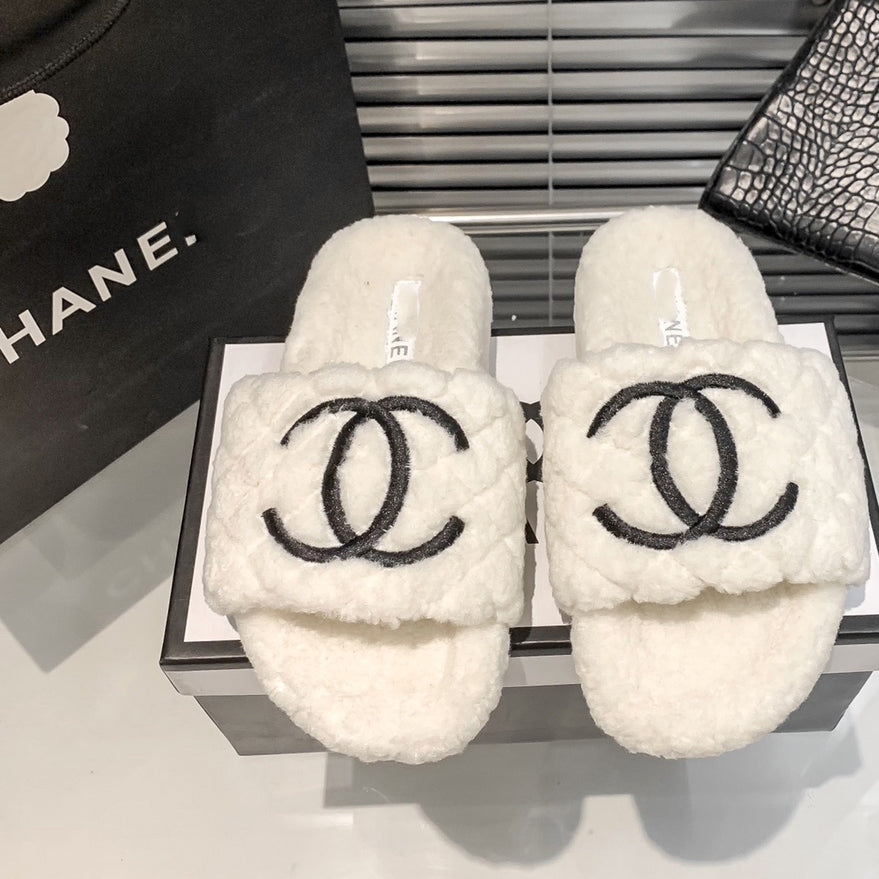 Rhombus Embroidery Fur Slippers