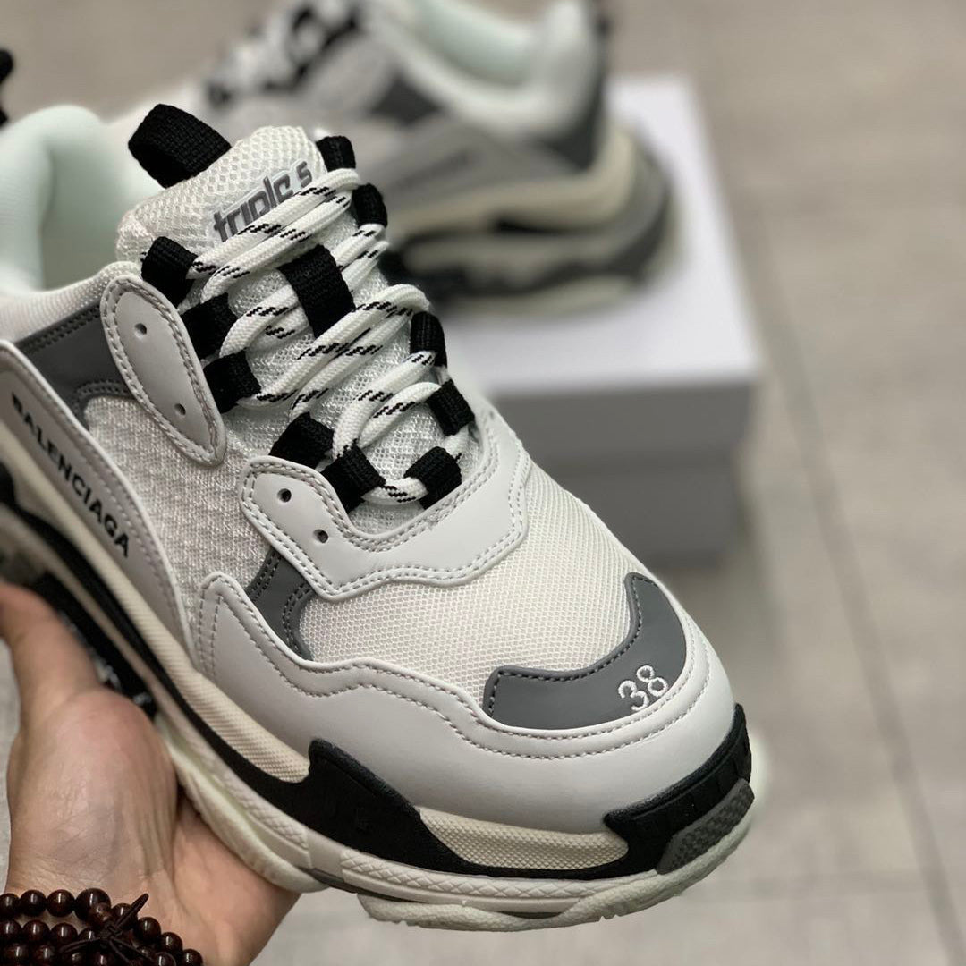 Triple-s Vintage Sneakers XC1823082303