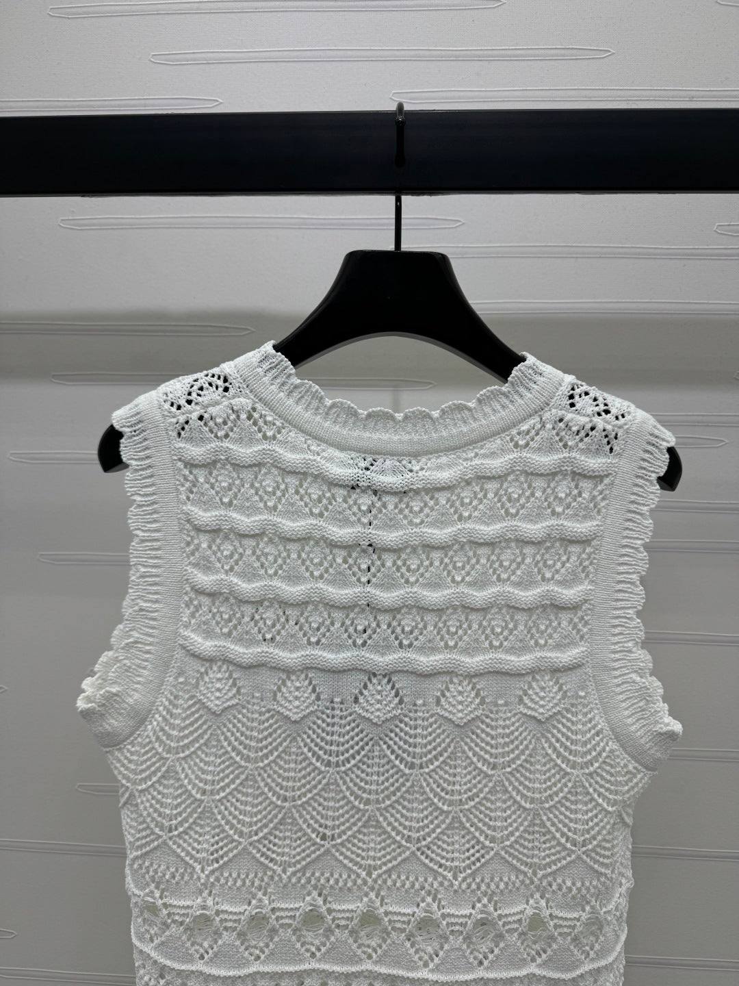 CNL Openwork knit vest 1825042914