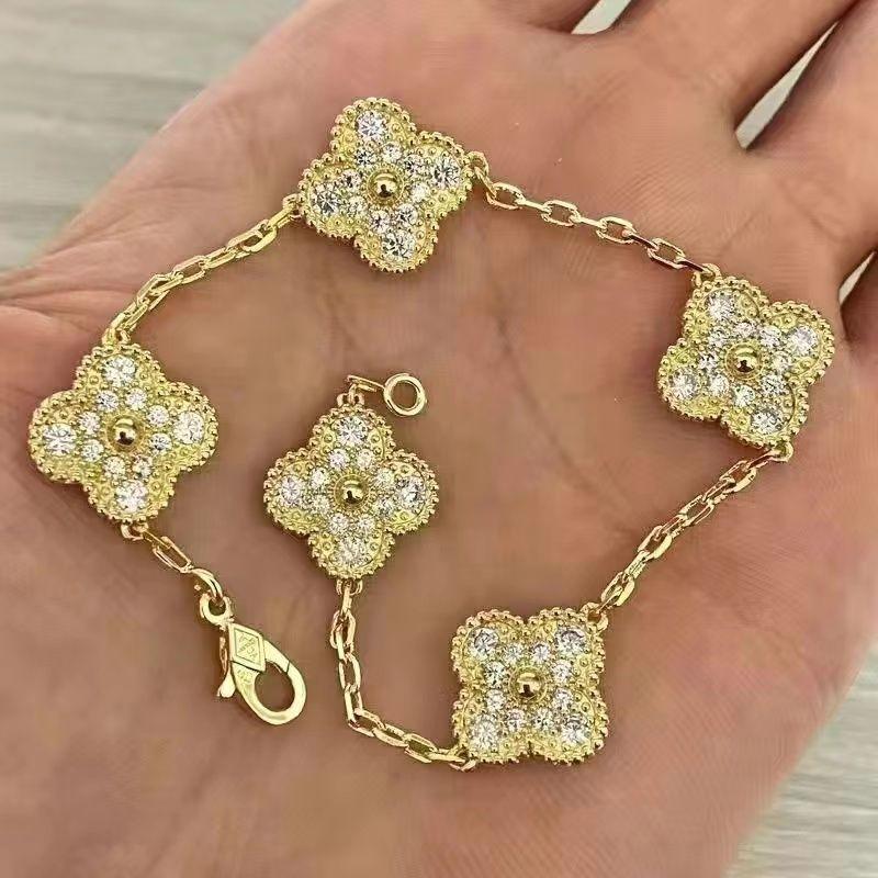 Versatile And Sophisticated Couple Bracelet 1024022615