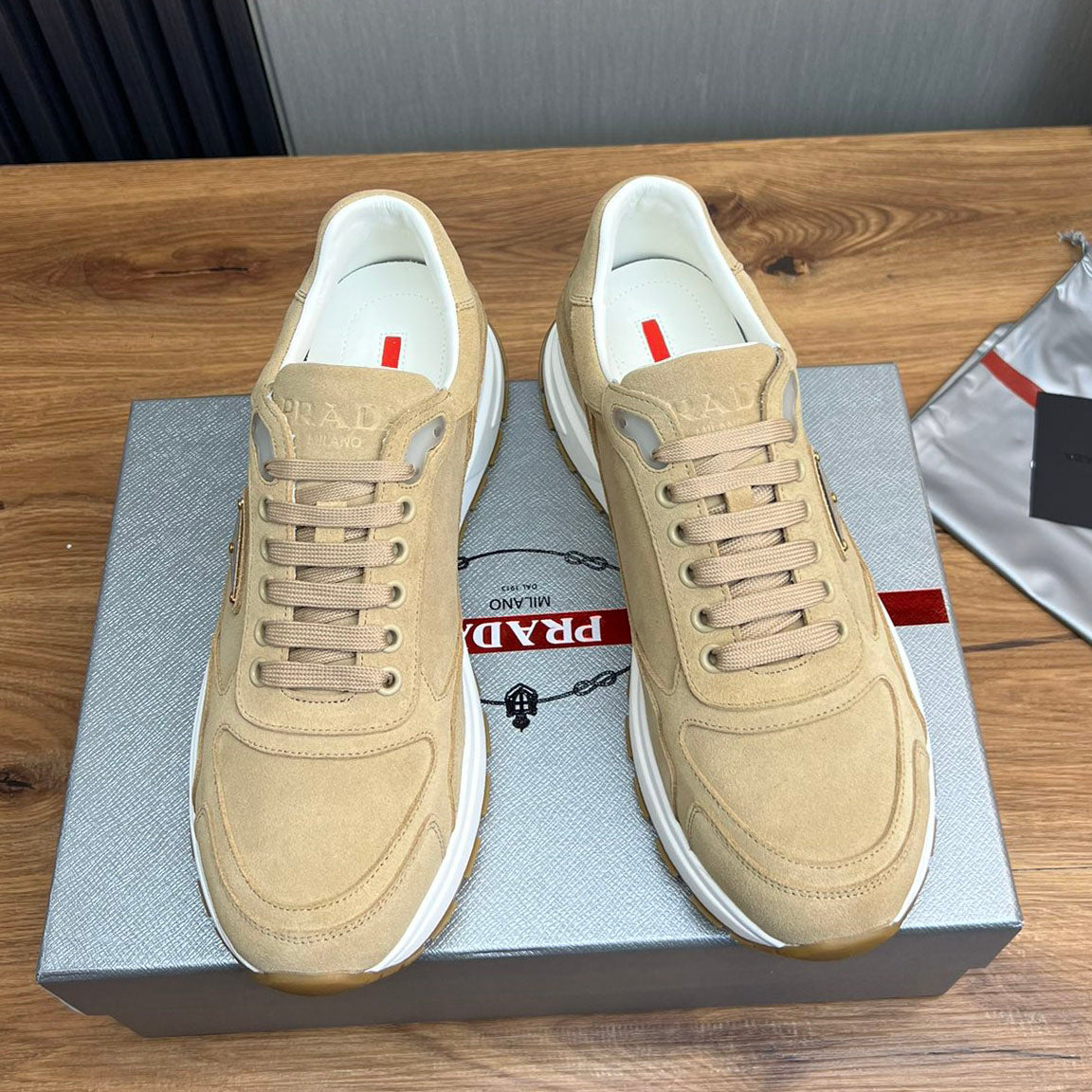 PR  sneakers 1824102503