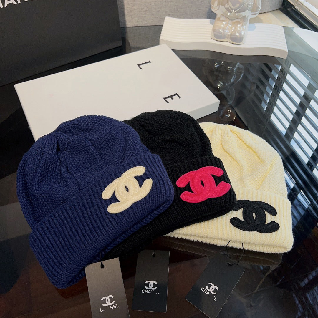 23A New Solid Color Double C Cashmere Knitted Beanie Cold Cap XC1823083002