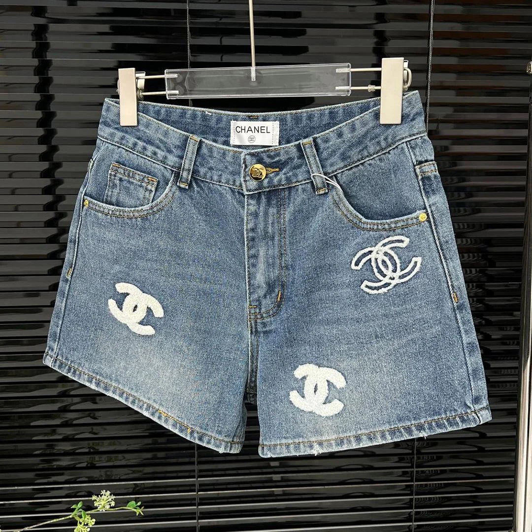 New denim shorts 1024022801