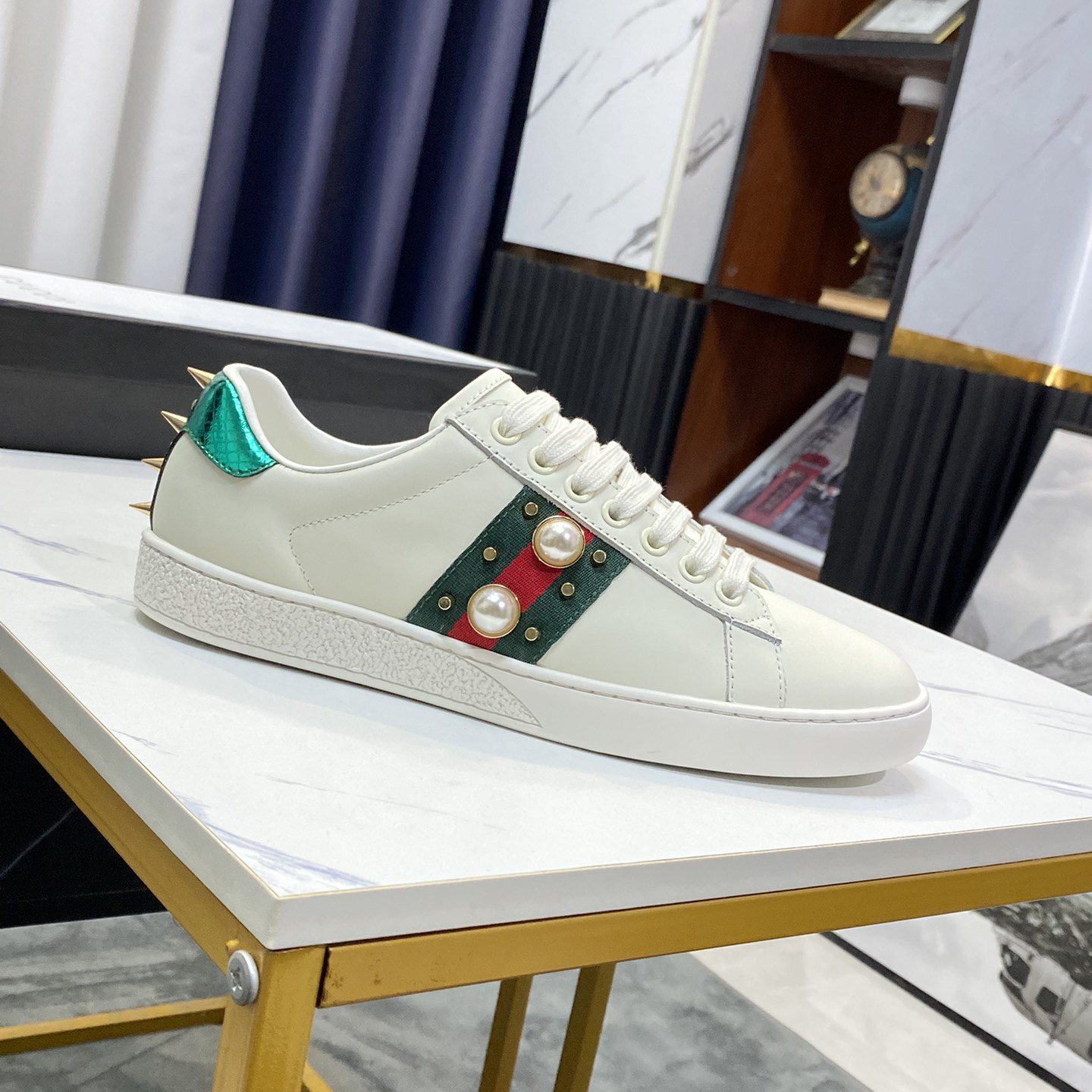 Classic little White Shoes XC07052502