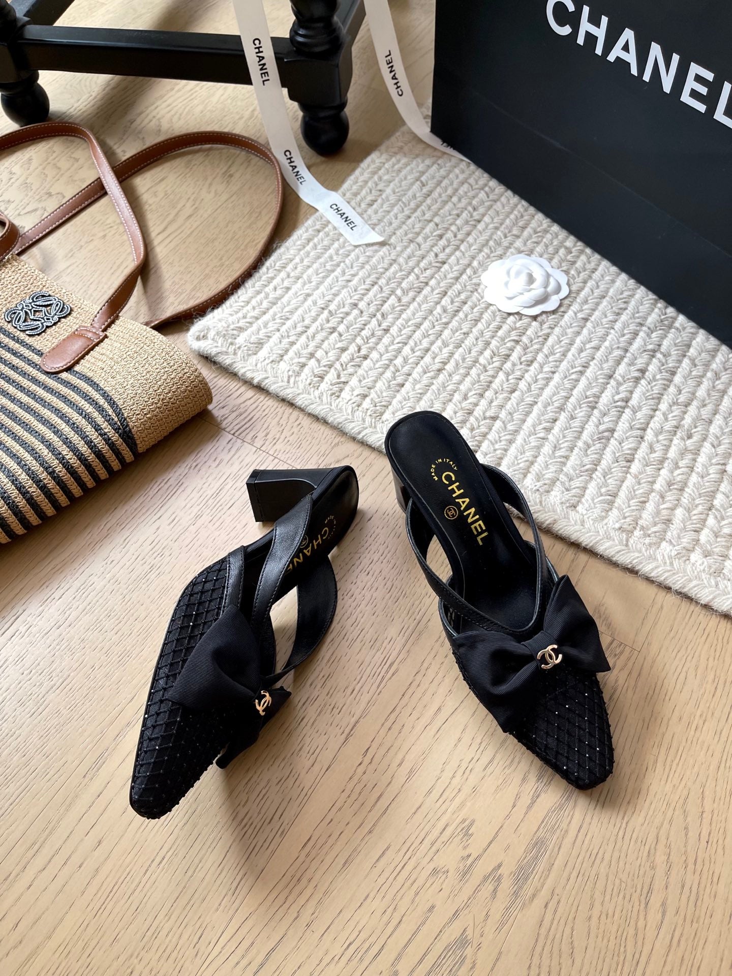 CNL Bow and pearl buckle sandal 1825042901