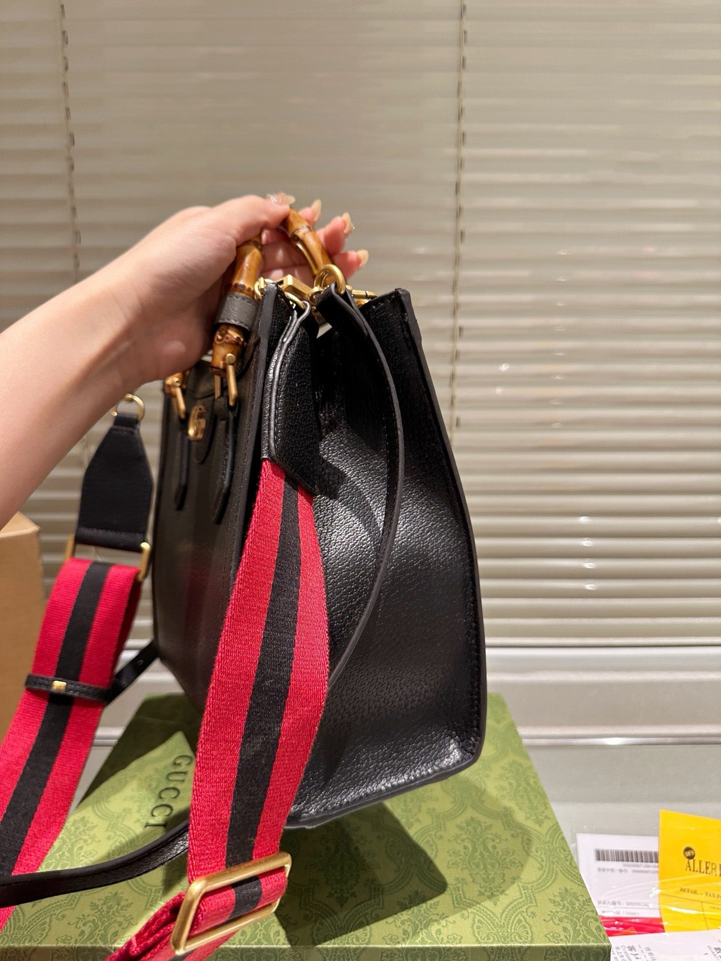 GG Diana Bamboo Handbag(27*24) 1825062302