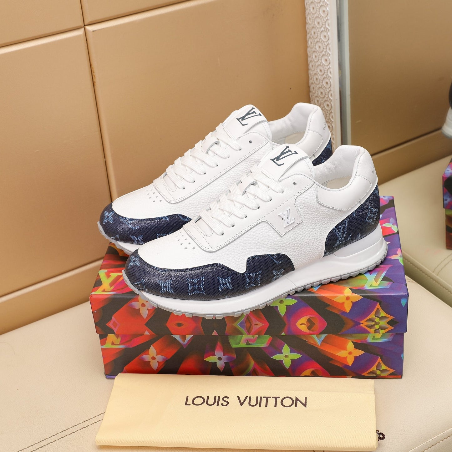 LV RUN AWAY sneaker 1825052111