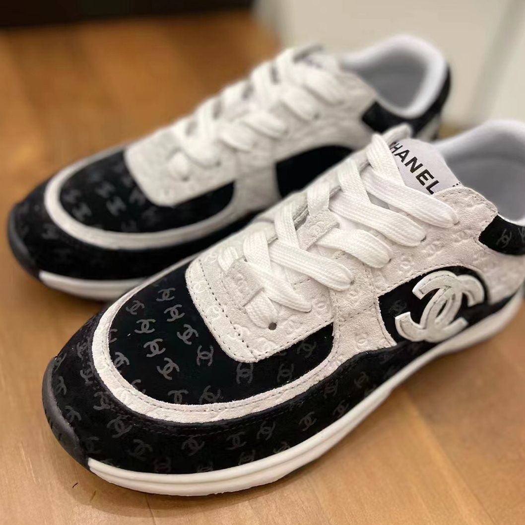 Black And White Panda Embossed Sneakers 0123121301