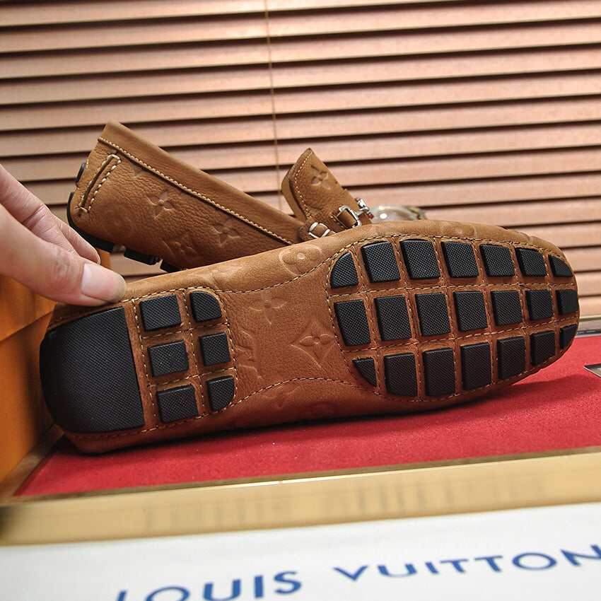 Horsehide Moccasin 1824070304