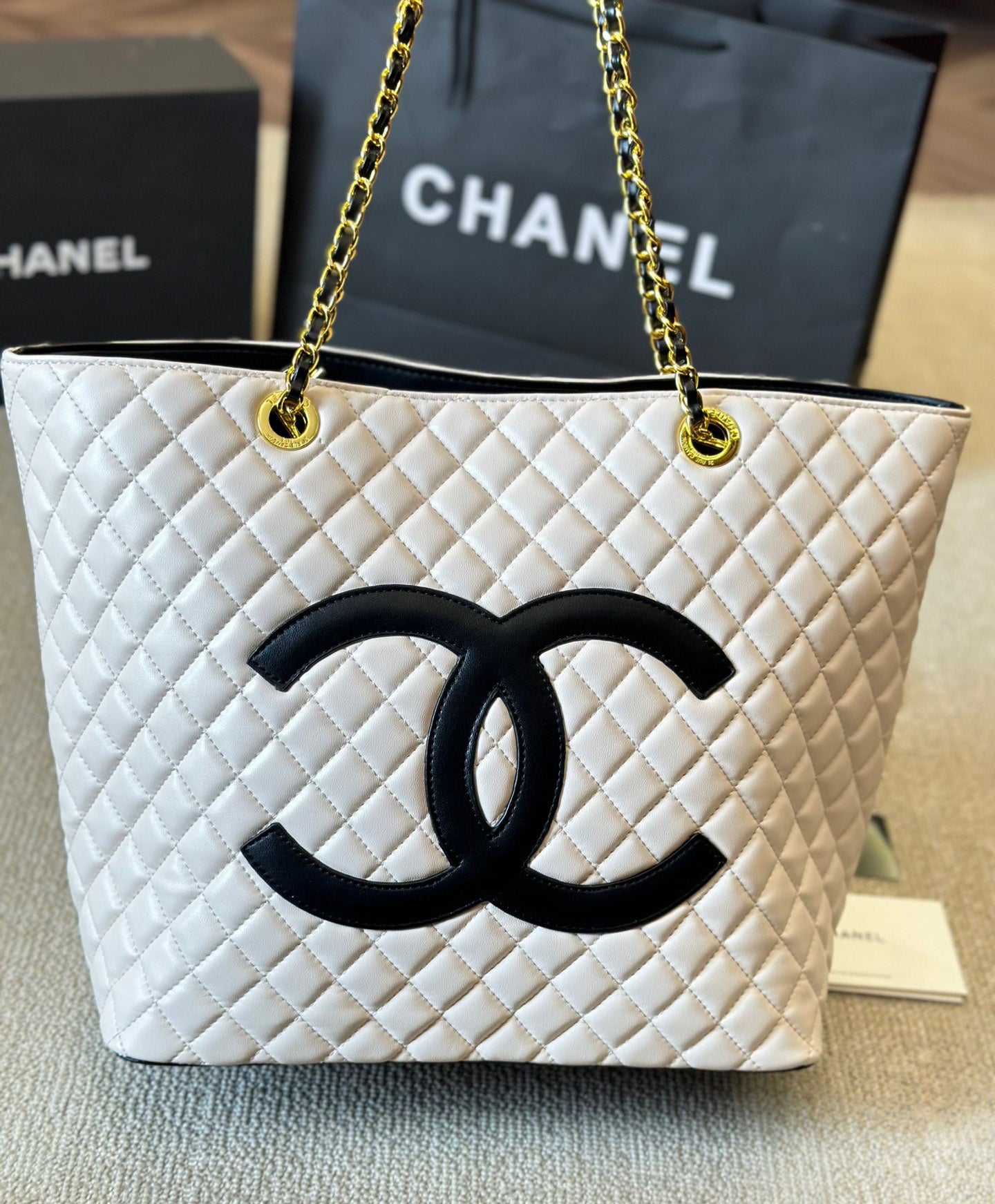 CNL rhombus shopping bag 1824061112