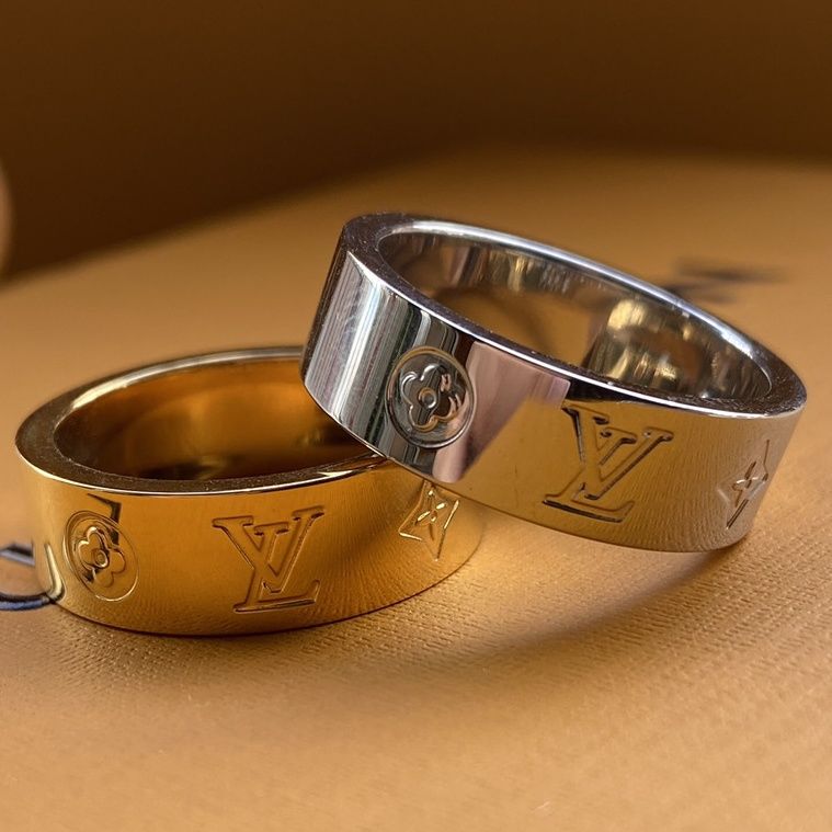 Trendy Engraved Presbyopia Glossy Ring