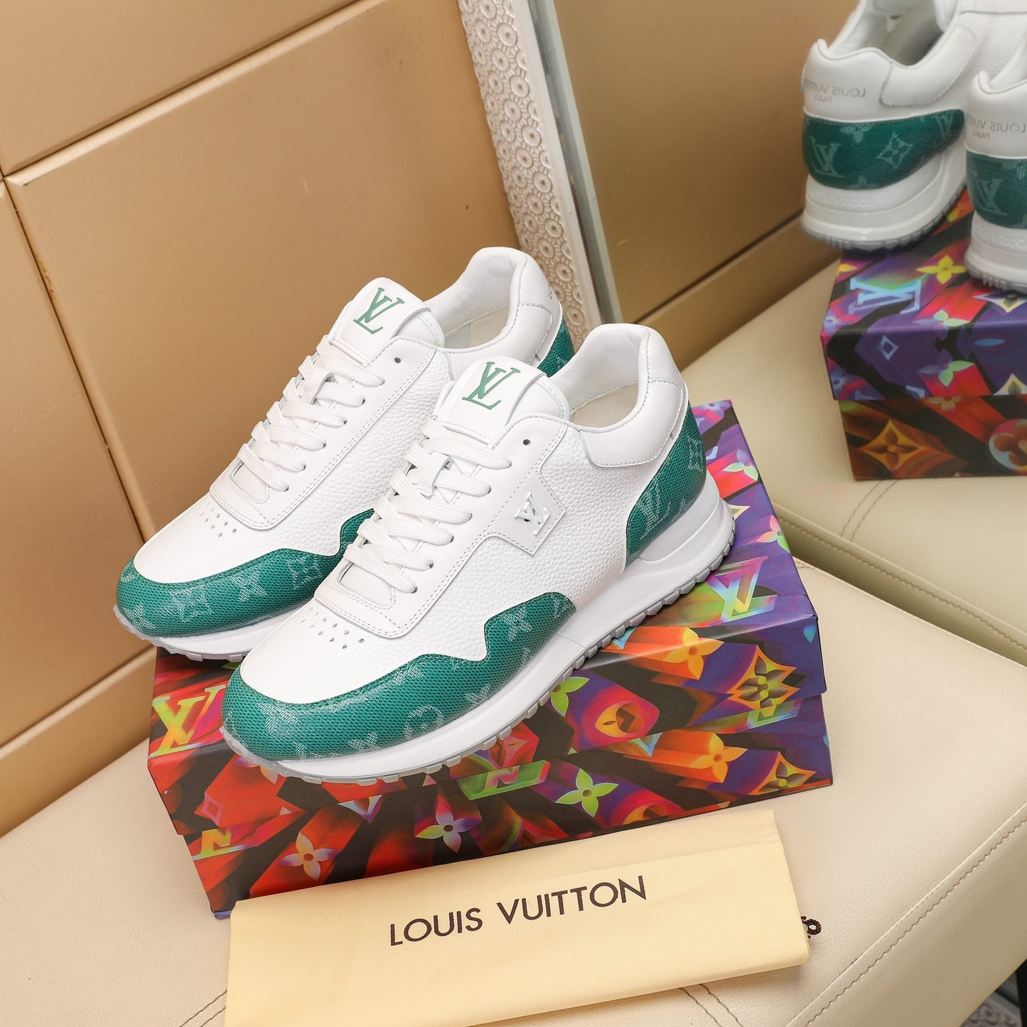 LV RUN AWAY sneaker 1825052111