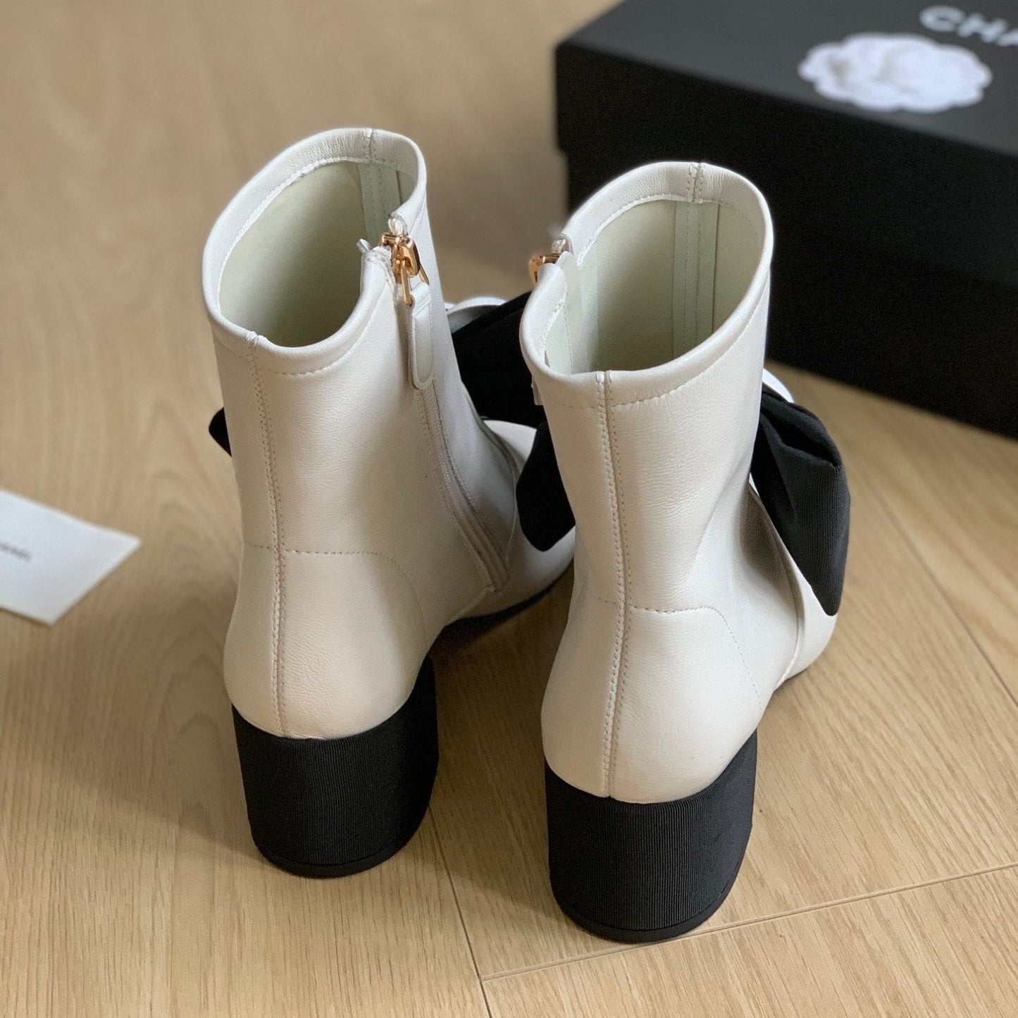 Fashion autumn and winter camellia women's boots 1023120117