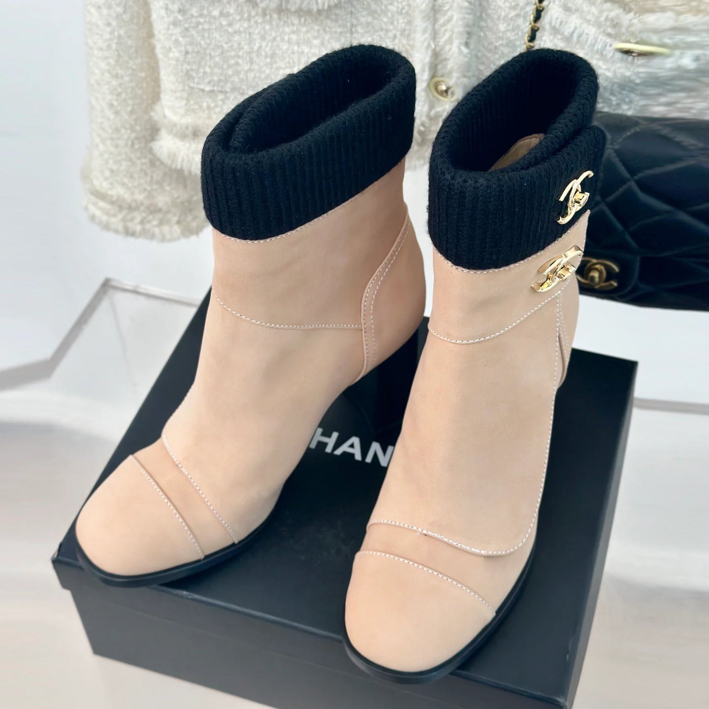 Classic knitted yarn tube short boots 1024111304