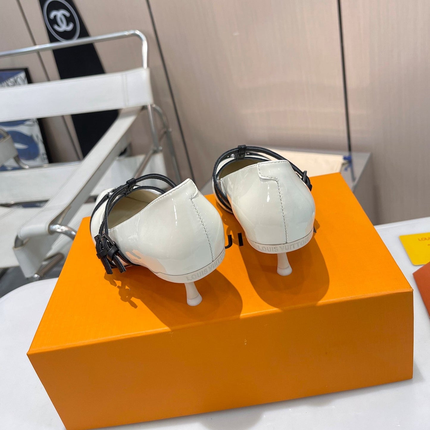 LV Pointed Pumps 1824120906