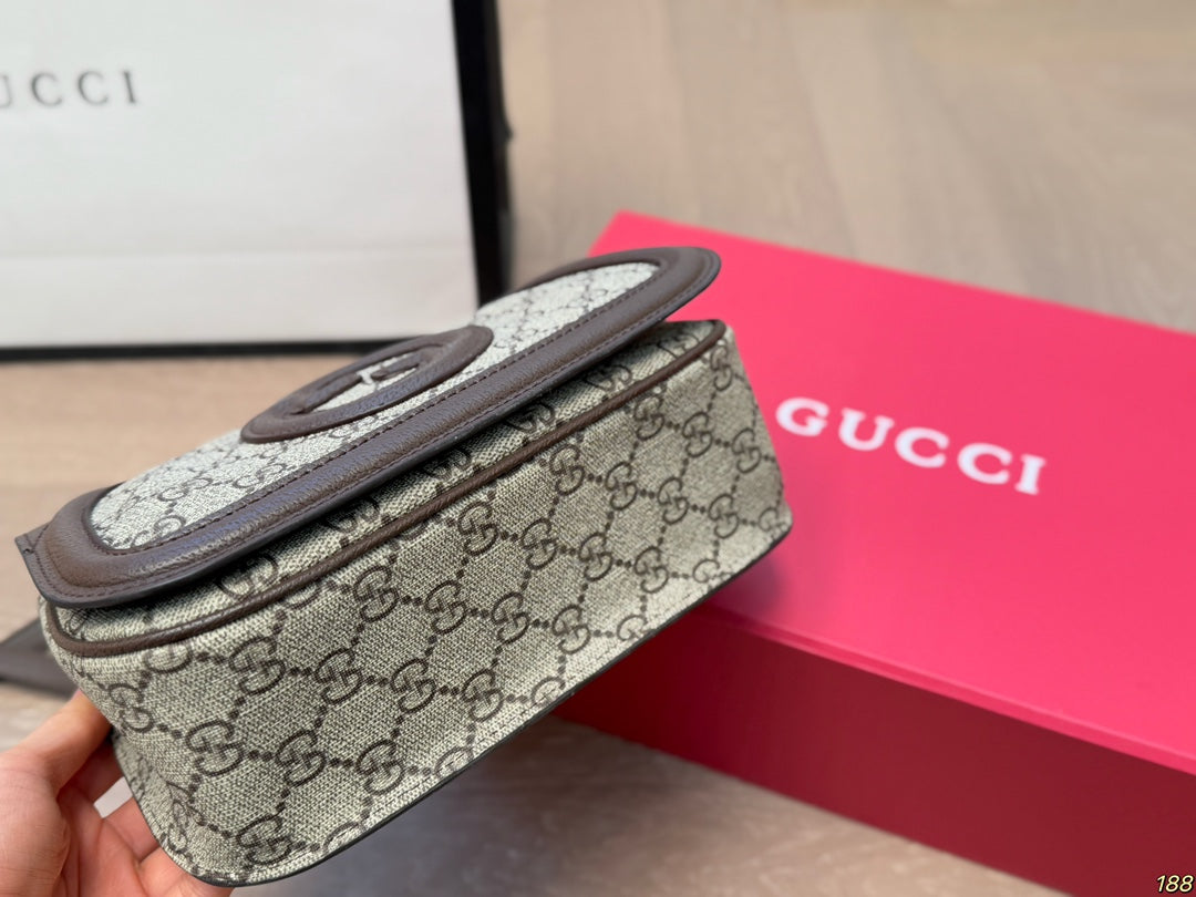 GG Blondie shoulder bag 1825040115