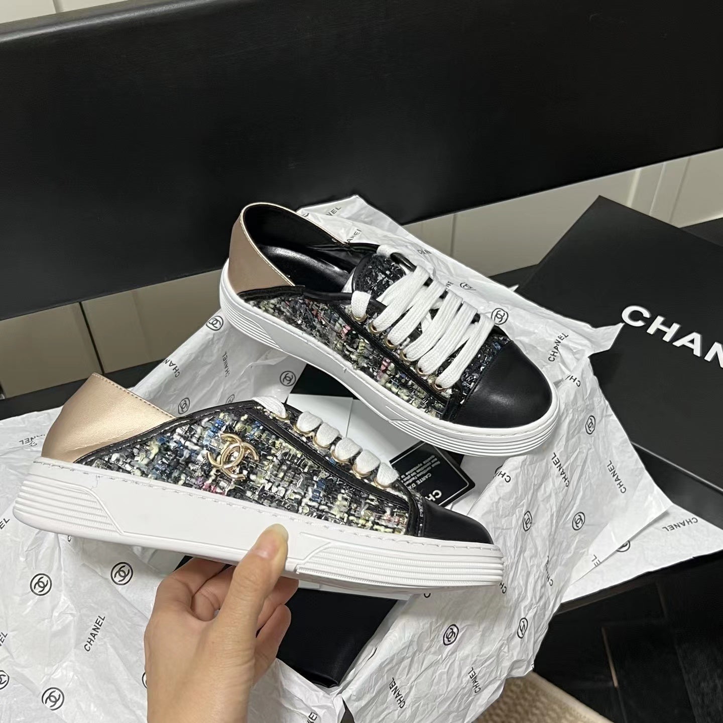 Woven Colorblock Sneakers XC16051802