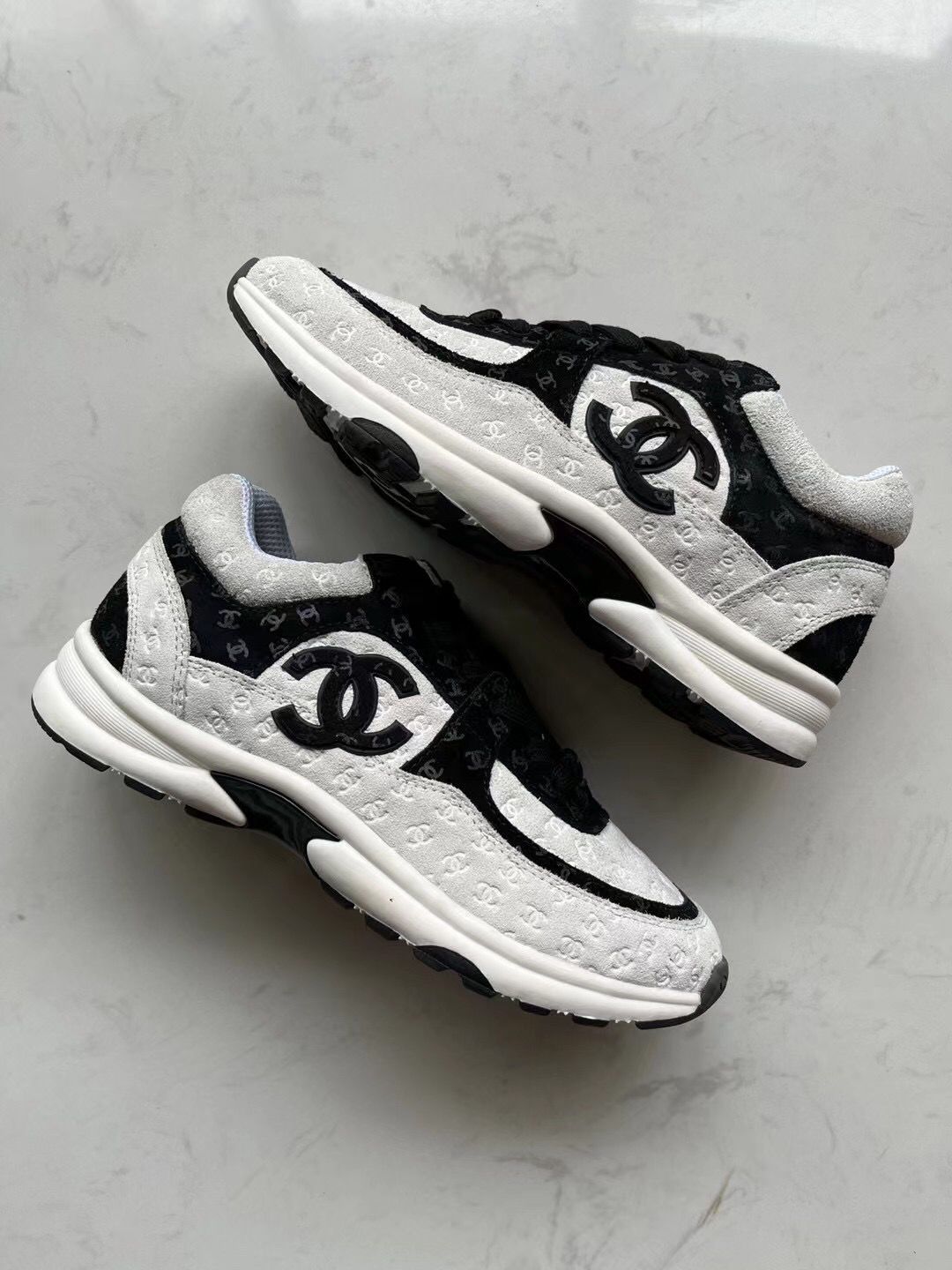 Black And White Panda Embossed Sneakers 0123121301