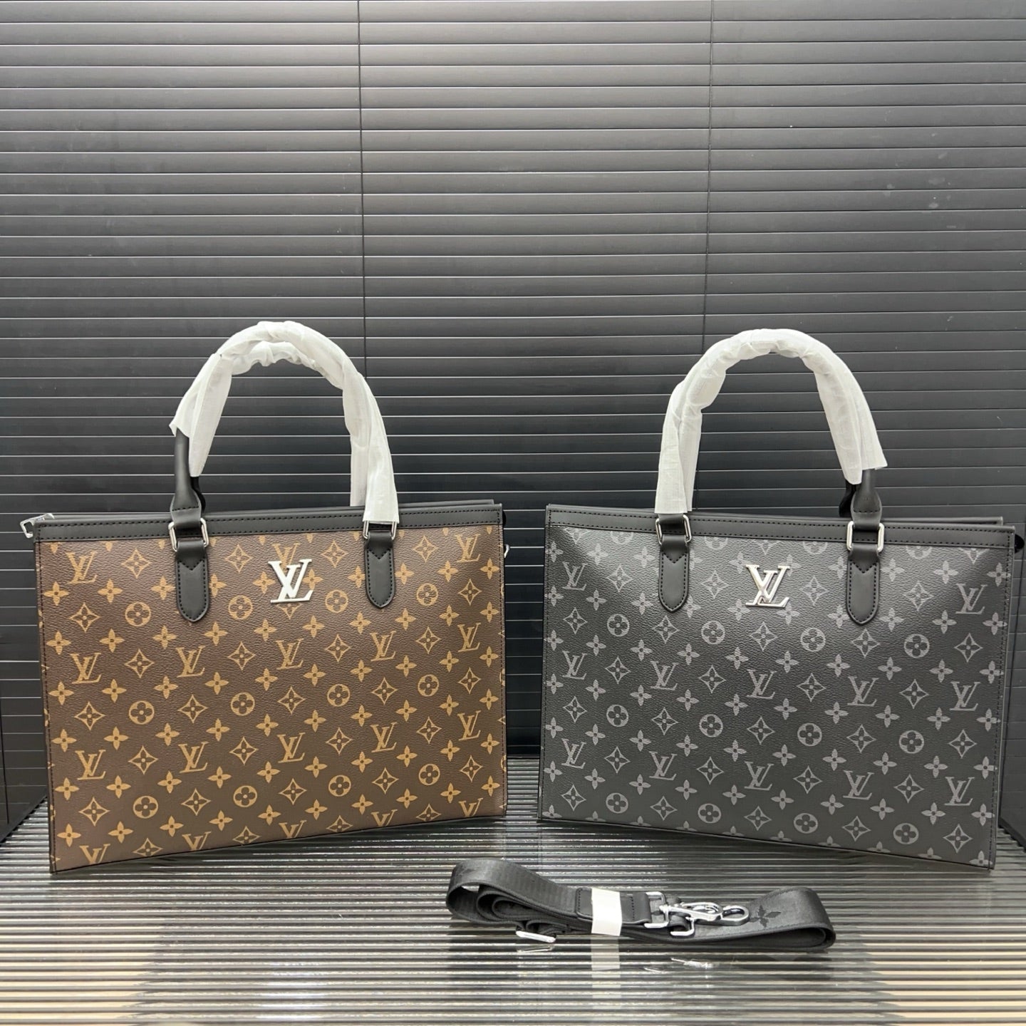 LV  Briefcase 1825050601