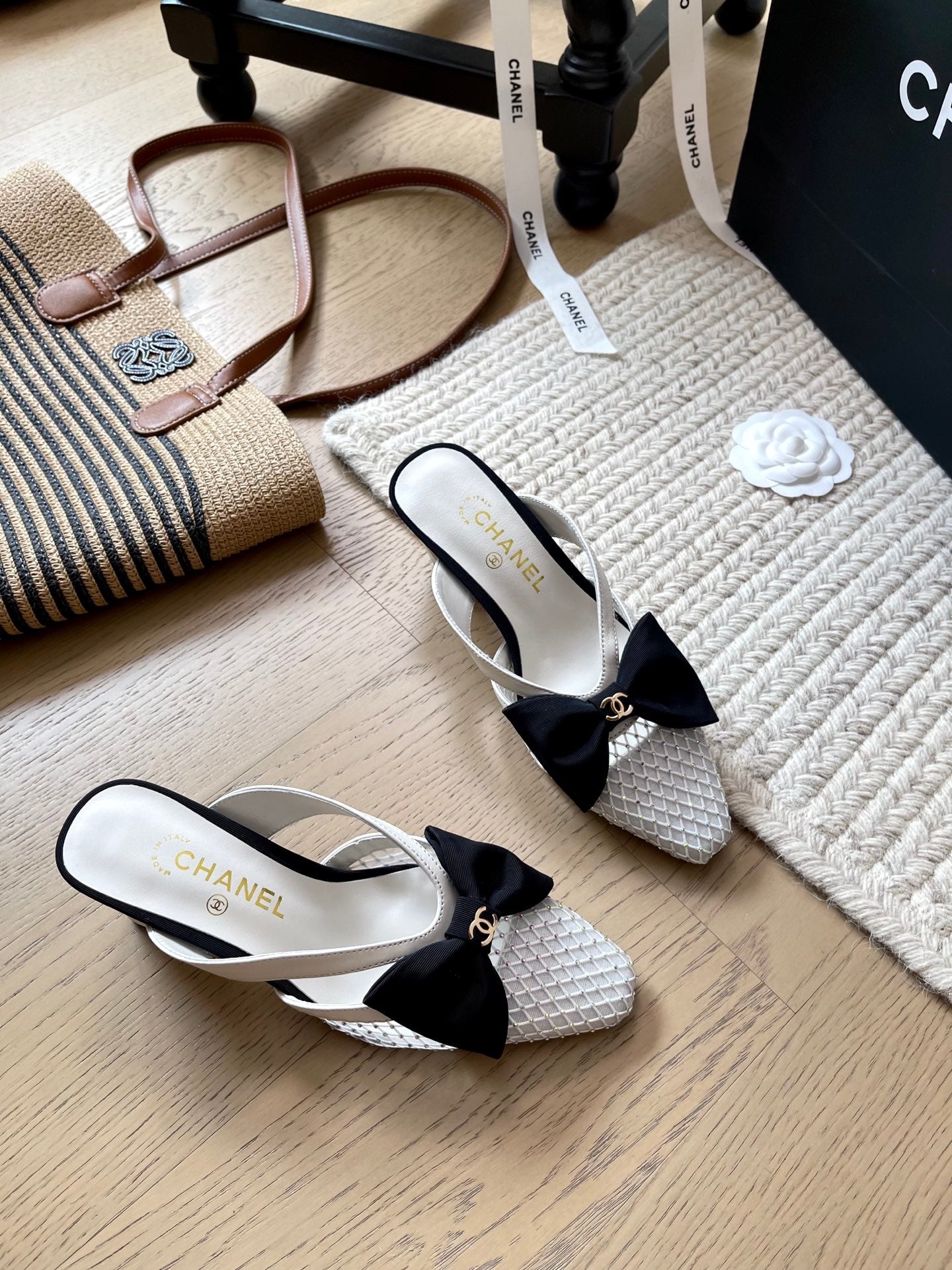 CNL Bow and pearl buckle sandal 1825042901